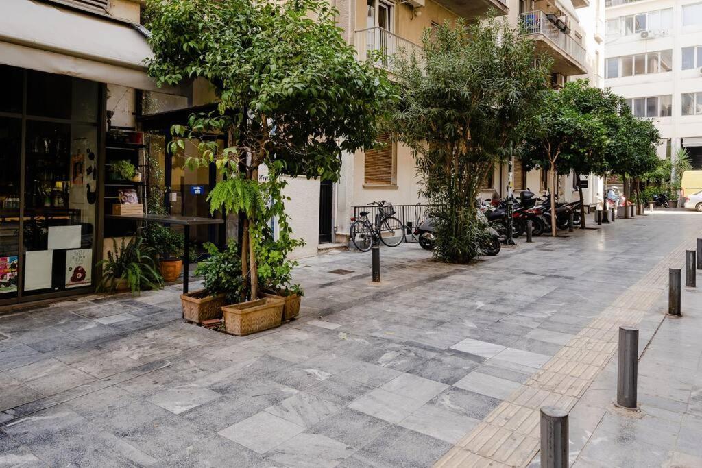 Modern Two Level Apartment In The Heart Of Athens Exterior photo